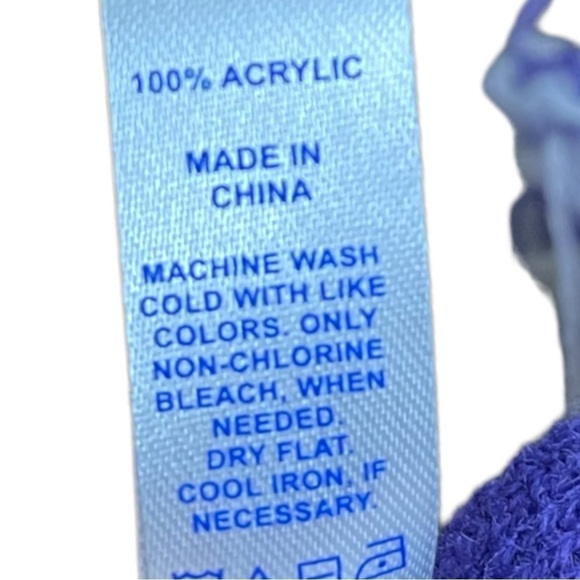 NWOT Unisex Sport-Tek Purple and White Spectator Scarf - 61”x8” - Picture 10 of 10